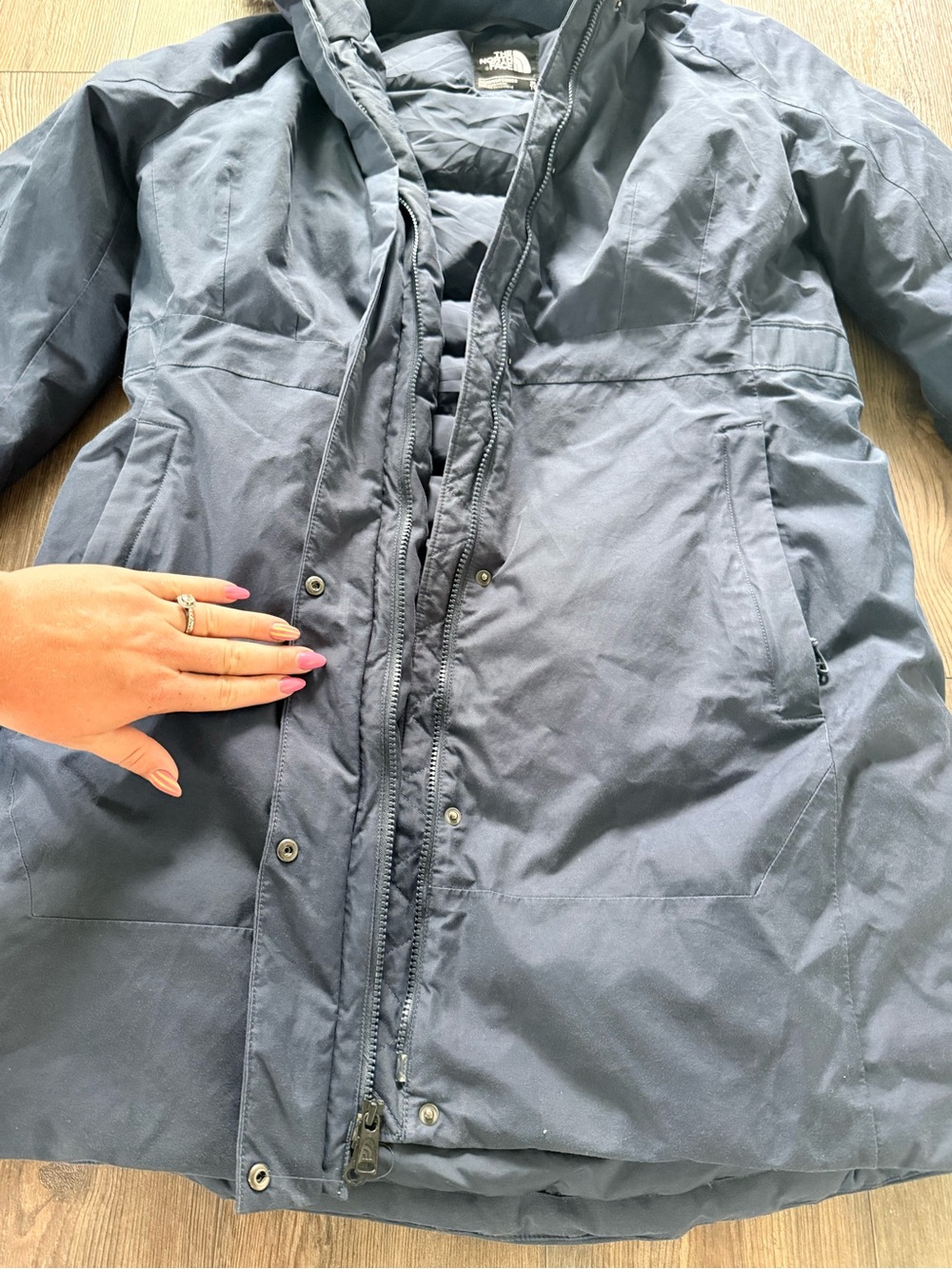 The North Face Navy Insulated Women's Parka - Picture 5 of 6